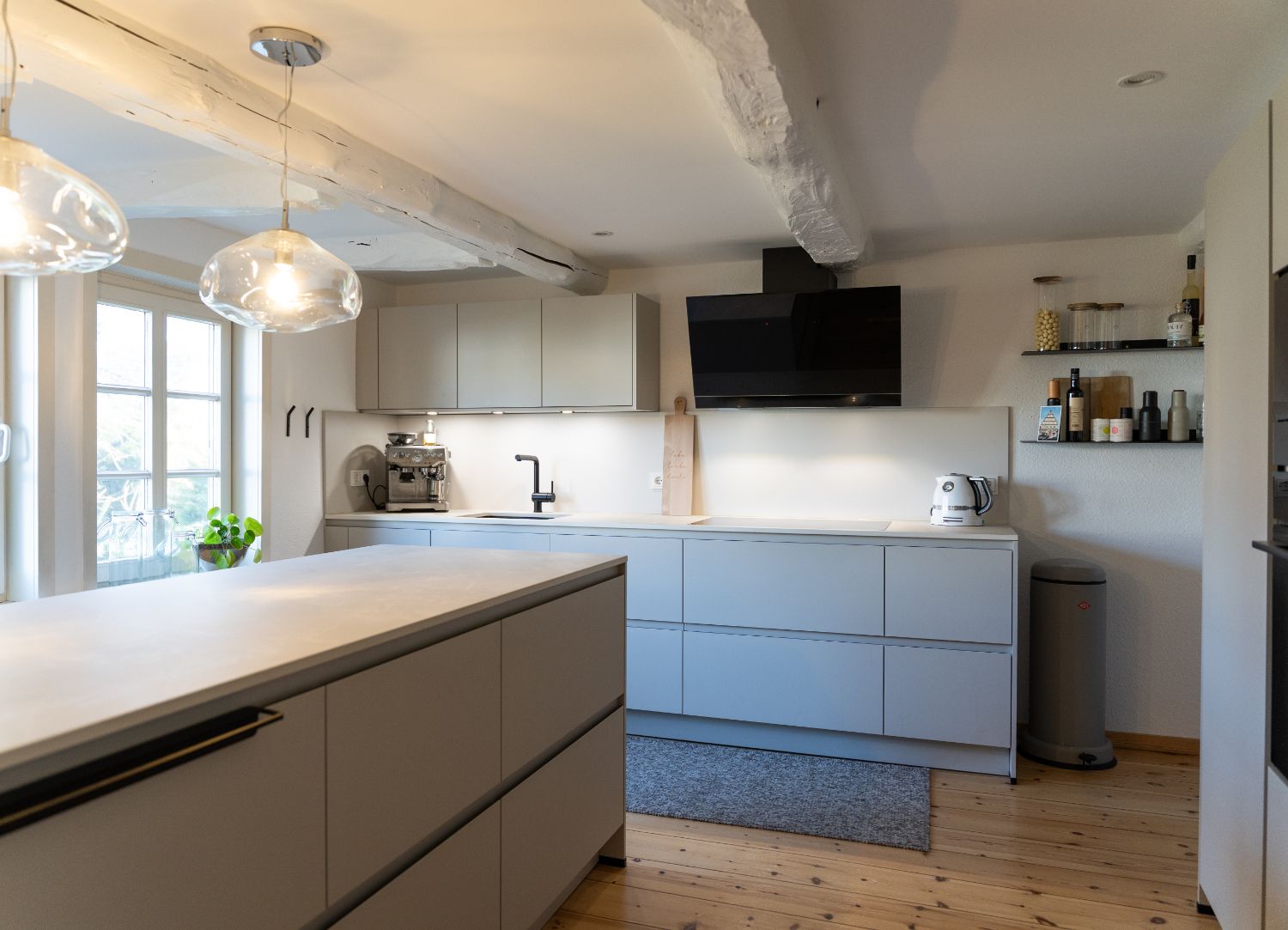 Moderne Küche im Altbau